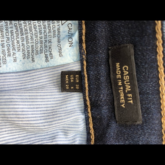 Donated - Massimo Dutti Women’s jeans in size US 6. - Picture 6 of 7